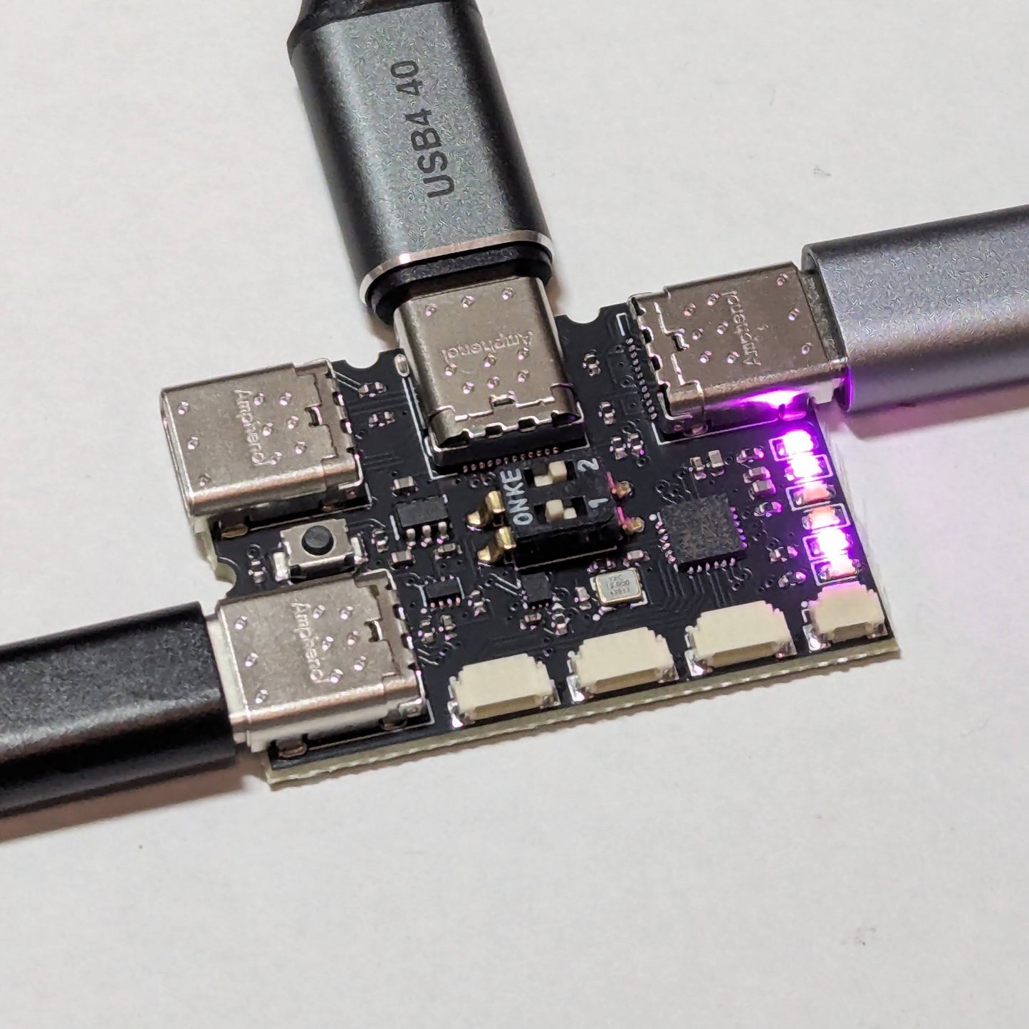 USB 2.0 Hub for Bigscreen Beyond