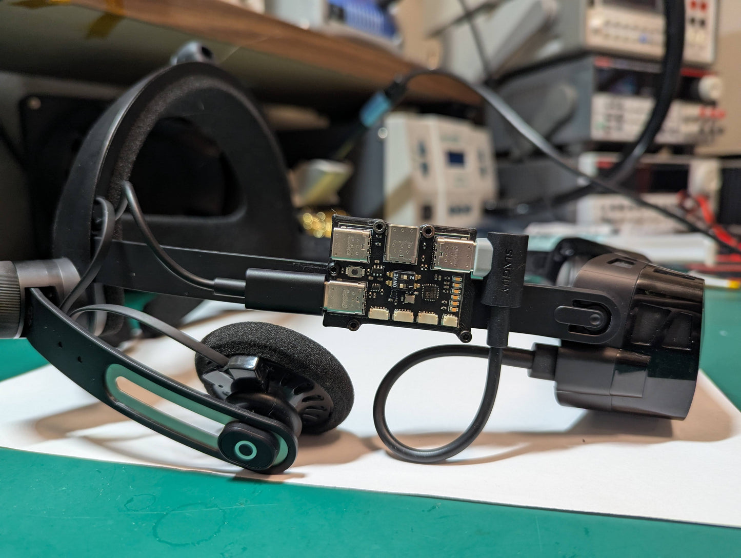 USB 2.0 Hub for Bigscreen Beyond